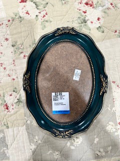 Small Victorian Style Oval Frame